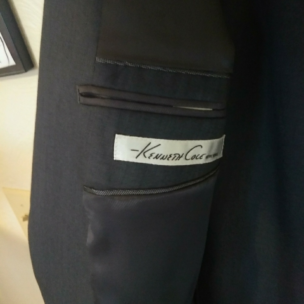 Fitted suit